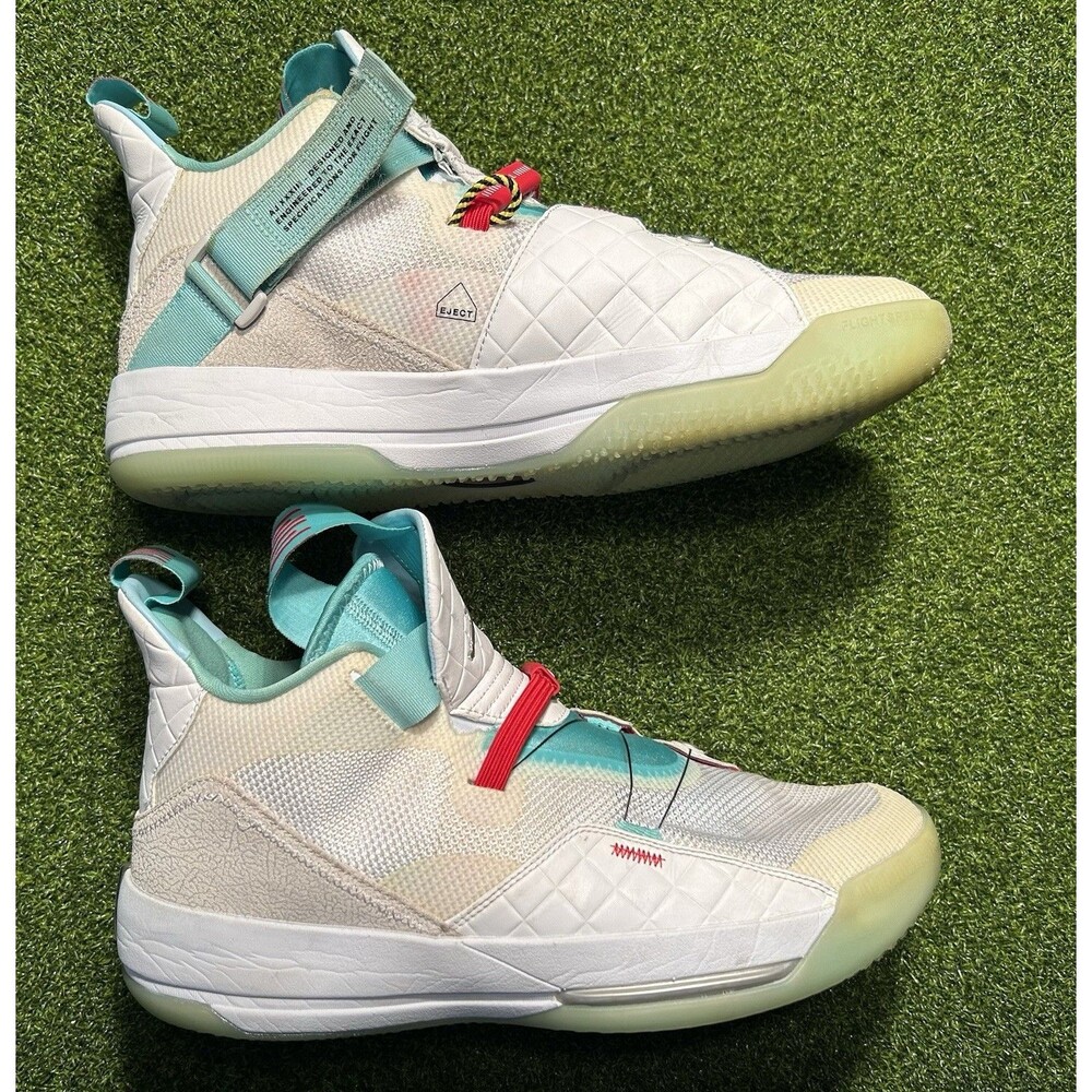 Nike Air Jordan XXXIII 33 SE Guo Ailun Men’s size 10 White Shoes BV5072 101